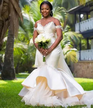 Luksus South African Havfrue Sweetheart Brudekjoler I Satin Lace Applique Perler Plus Size Arabisk Brudekjolen