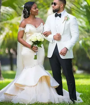 Luksus South African Havfrue Sweetheart Brudekjoler I Satin Lace Applique Perler Plus Size Arabisk Brudekjolen