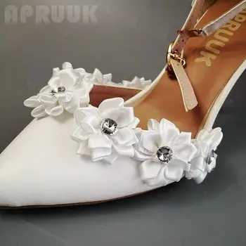 Blomster bryllup sko bride sommer hvid blomst ankel stropper sexet punkt tæer brude pumper sko tynd 10 hæle brude sandaler