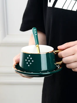 Og Europa cup-style small luxury eftermiddagste husstand keramiske opsporing guld rhinestone med underkop ske blomst kop te