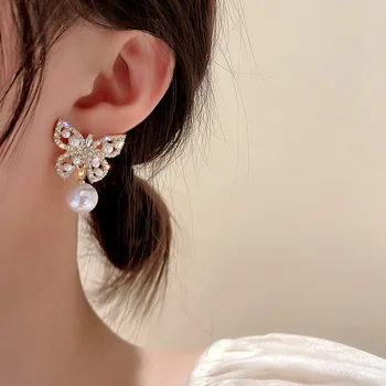 2021 Nye koreanske Søde Butterfly Pearl Dingle Drop Ørering Mode Zircon Butterfly Pearl Øreringe til Kvinder Bryllup Smykker